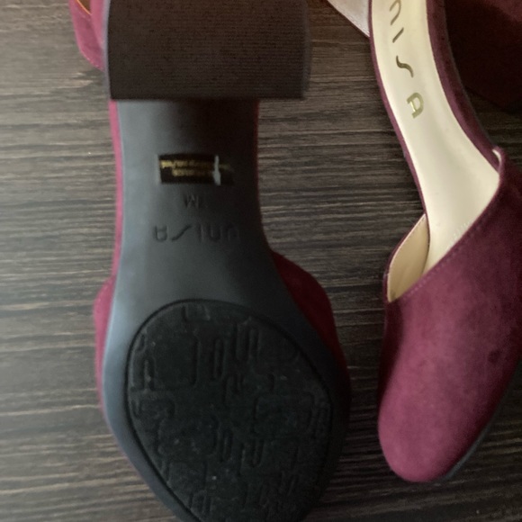 Chunky Heel Ankle Strapped Shoes - Unisa. New without shoe box. No tags. - Picture 6 of 11